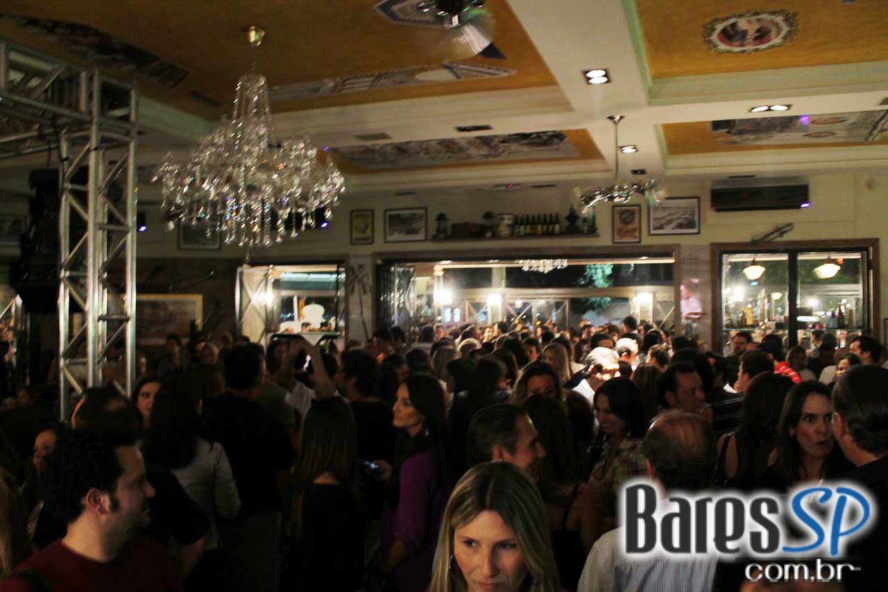 Mart´nália fez show na inauguração de mais uma unidade da Cervejaria Patriarca Mart´nália fez show na inauguração de mais uma unidade da Cervejaria Patriarca