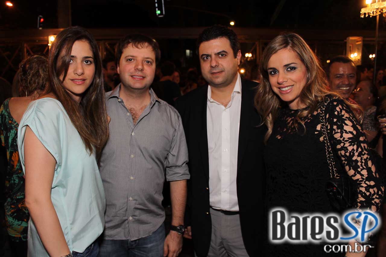 Mart´nália fez show na inauguração de mais uma unidade da Cervejaria Patriarca Mart´nália fez show na inauguração de mais uma unidade da Cervejaria Patriarca