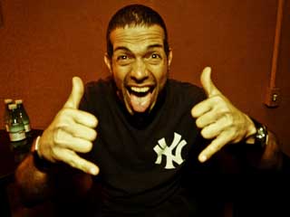 Banda Azúkar, DJ Alex e Professor Zé Mario na noite de sábado no Xcaret