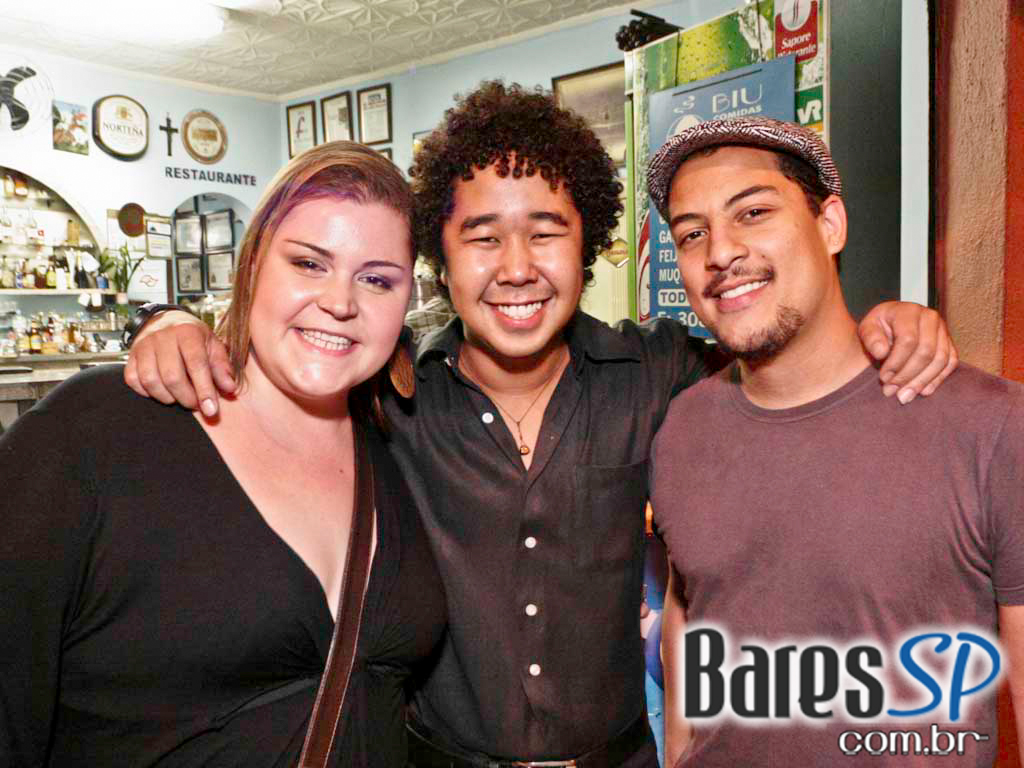 Bar do Biu teve happy hour descontraído na sexta Bar do Biu teve happy hour descontraído na sexta