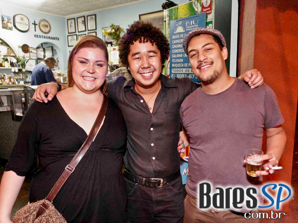 Bar do Biu teve happy hour descontraído na sexta Bar do Biu teve happy hour descontraído na sexta