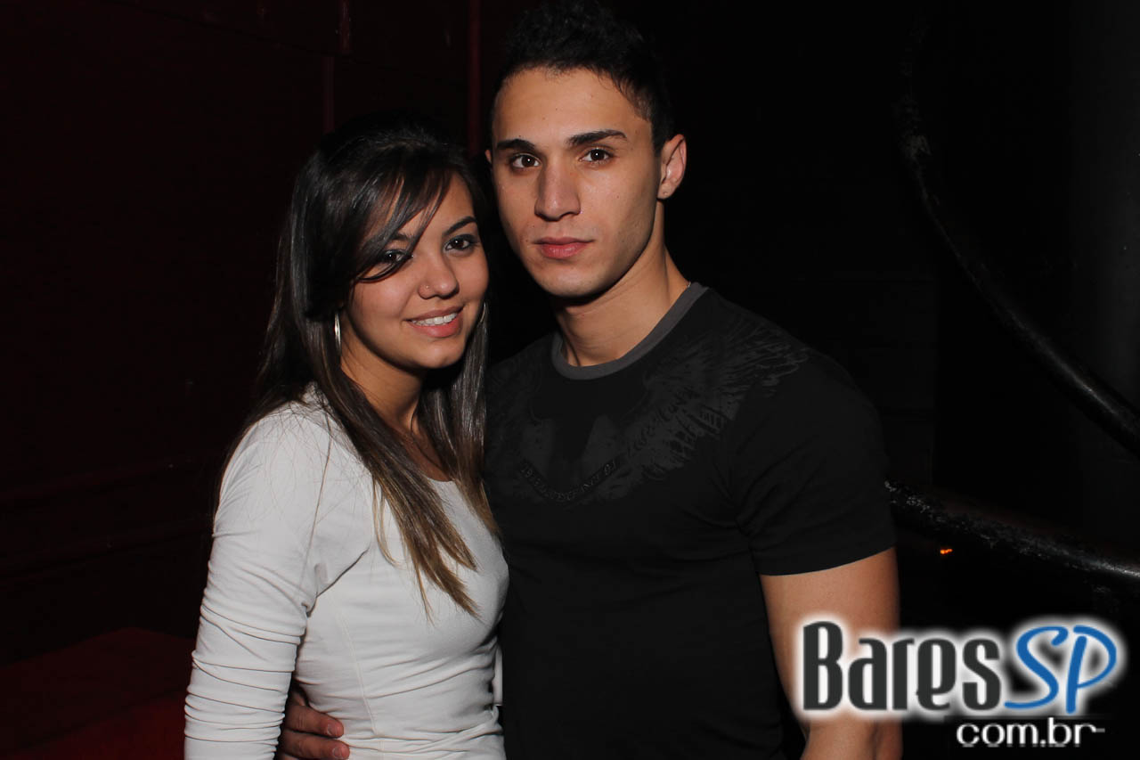 Cabaret recebeu convidado especial para esquentar a noite de sábado Cabaret recebeu convidado especial para esquentar a noite de sábado