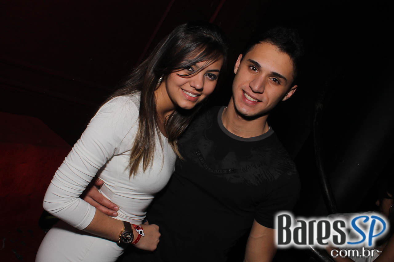 Cabaret recebeu convidado especial para esquentar a noite de sábado Cabaret recebeu convidado especial para esquentar a noite de sábado