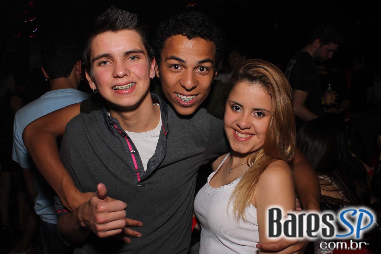 Cabaret recebeu convidado especial para esquentar a noite de sábado Cabaret recebeu convidado especial para esquentar a noite de sábado