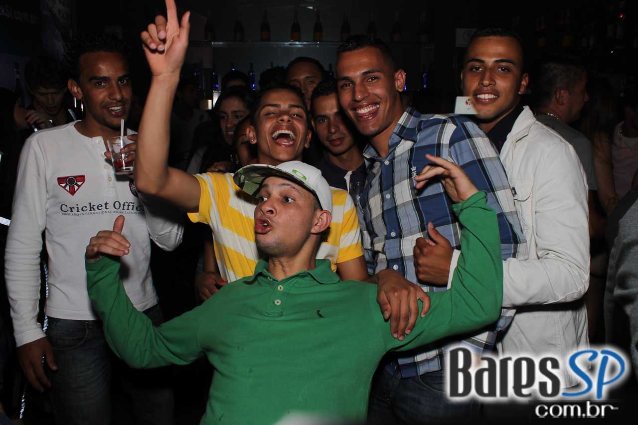 Cabaret recebeu convidado especial para esquentar a noite de sábado Cabaret recebeu convidado especial para esquentar a noite de sábado