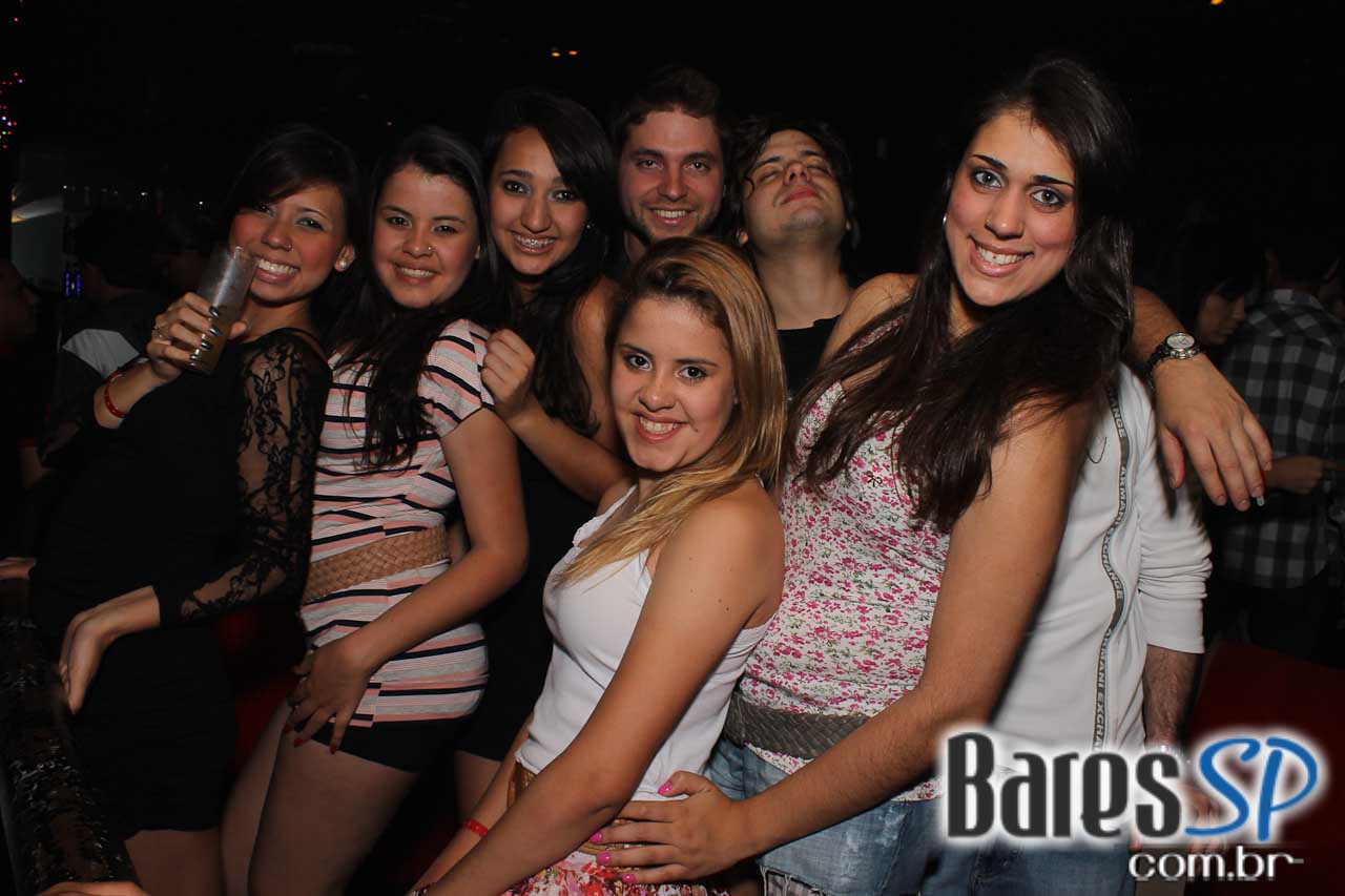 Cabaret recebeu convidado especial para esquentar a noite de sábado Cabaret recebeu convidado especial para esquentar a noite de sábado