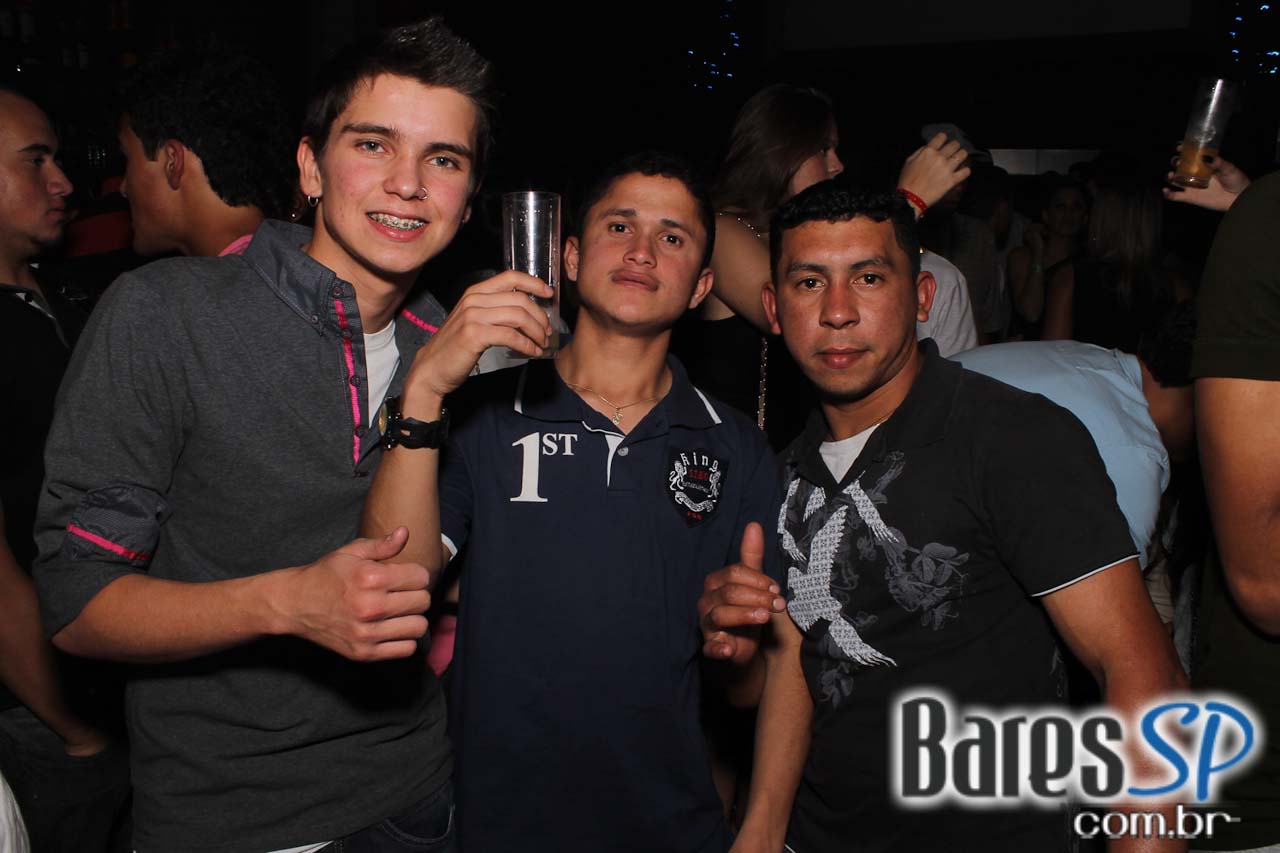 Cabaret recebeu convidado especial para esquentar a noite de sábado Cabaret recebeu convidado especial para esquentar a noite de sábado