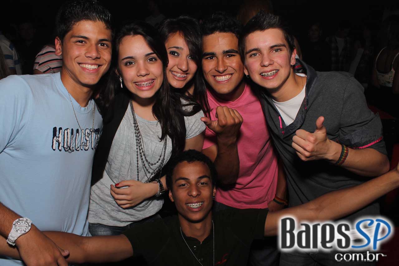 Cabaret recebeu convidado especial para esquentar a noite de sábado Cabaret recebeu convidado especial para esquentar a noite de sábado