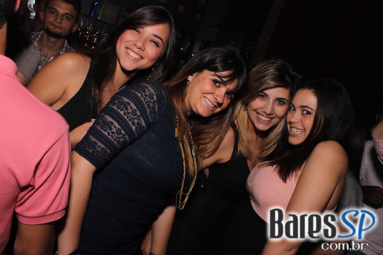 Cabaret recebeu convidado especial para esquentar a noite de sábado Cabaret recebeu convidado especial para esquentar a noite de sábado