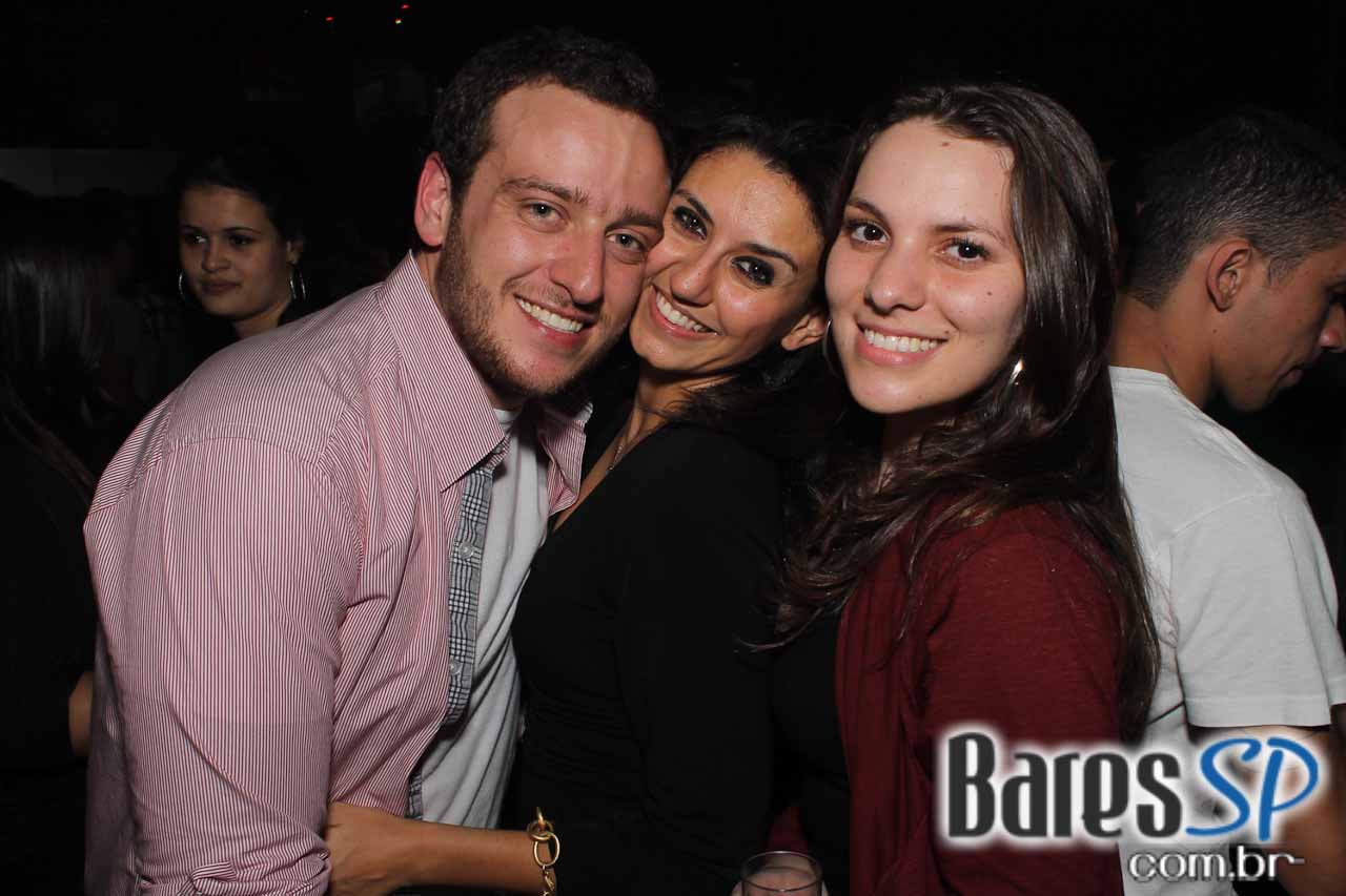 Cabaret recebeu convidado especial para esquentar a noite de sábado Cabaret recebeu convidado especial para esquentar a noite de sábado