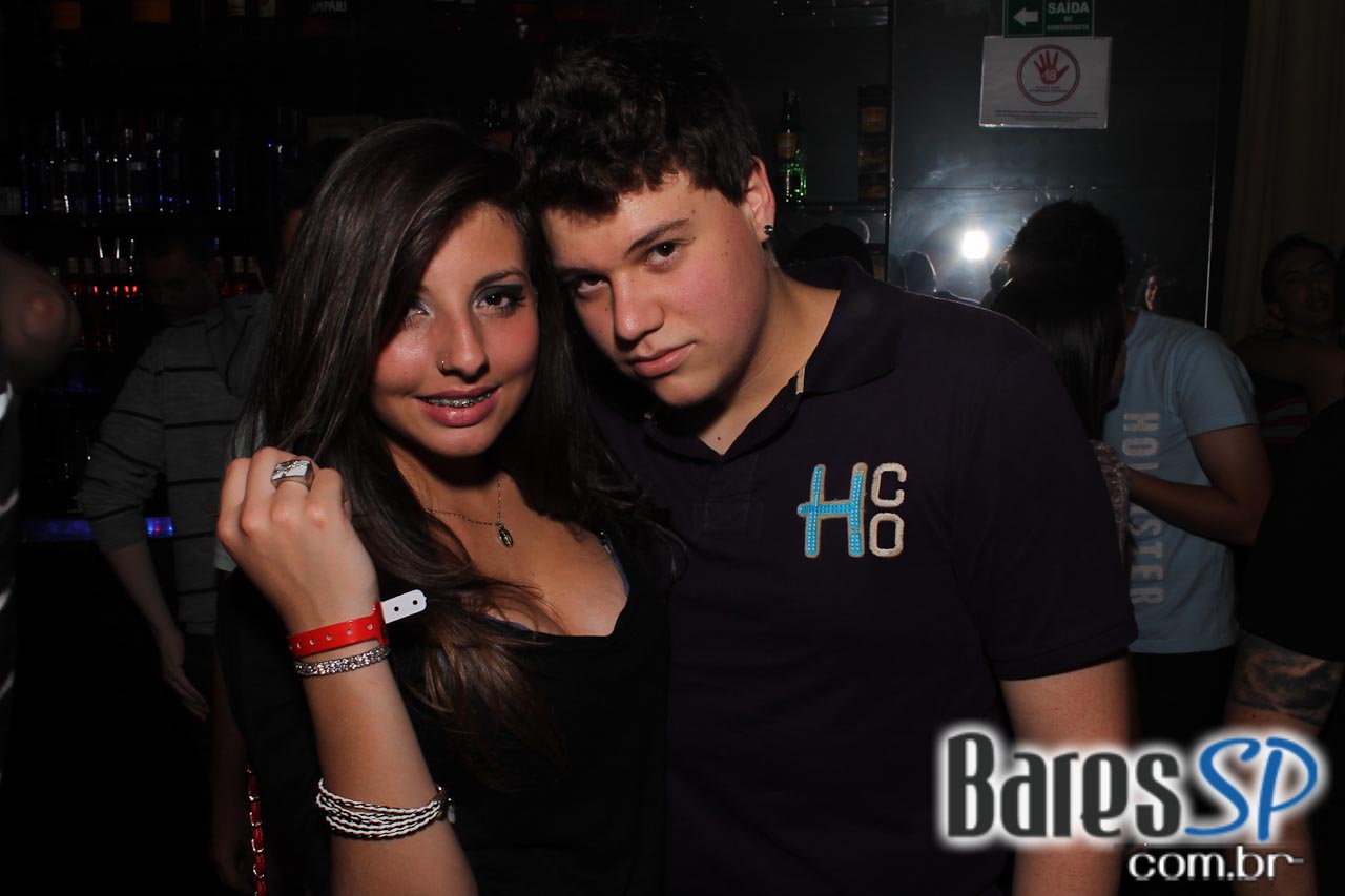 Cabaret recebeu convidado especial para esquentar a noite de sábado Cabaret recebeu convidado especial para esquentar a noite de sábado