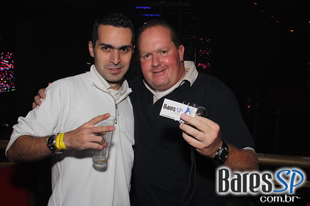 Cabaret recebeu convidado especial para esquentar a noite de sábado Cabaret recebeu convidado especial para esquentar a noite de sábado