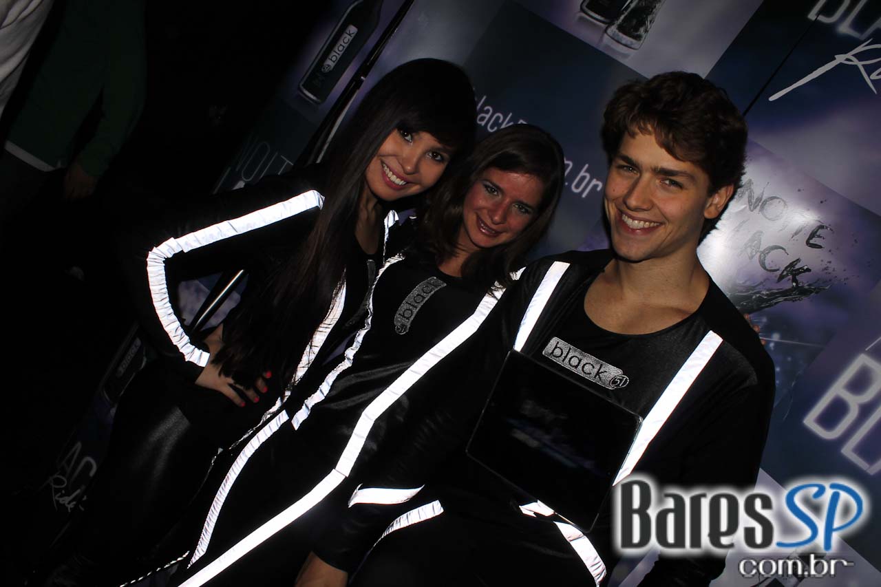 Cabaret recebeu convidado especial para esquentar a noite de sábado Cabaret recebeu convidado especial para esquentar a noite de sábado