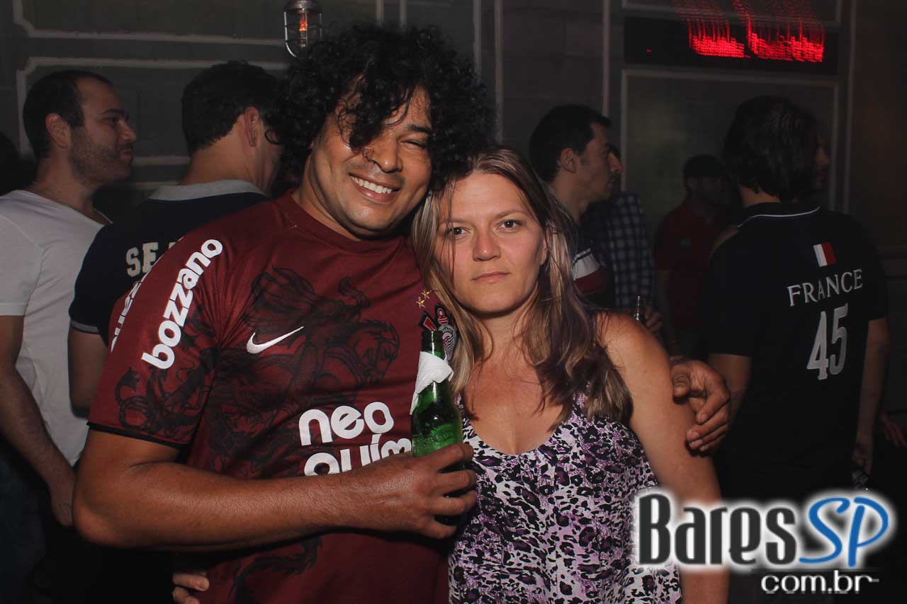 Domingo foi dia de Club Sonique com a apresentação de diversos DJs Domingo foi dia de Club Sonique com a apresentação de diversos DJs