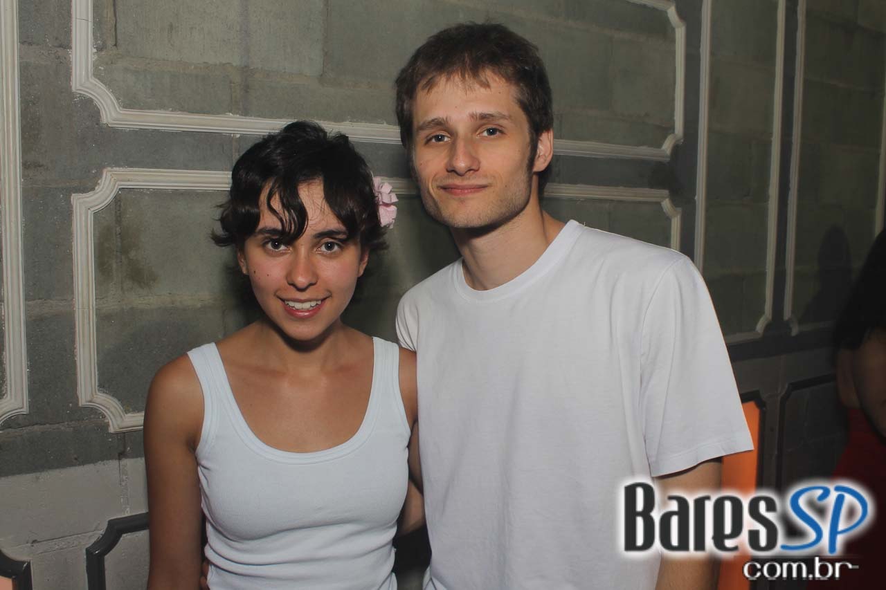 Domingo foi dia de Club Sonique com a apresentação de diversos DJs Domingo foi dia de Club Sonique com a apresentação de diversos DJs