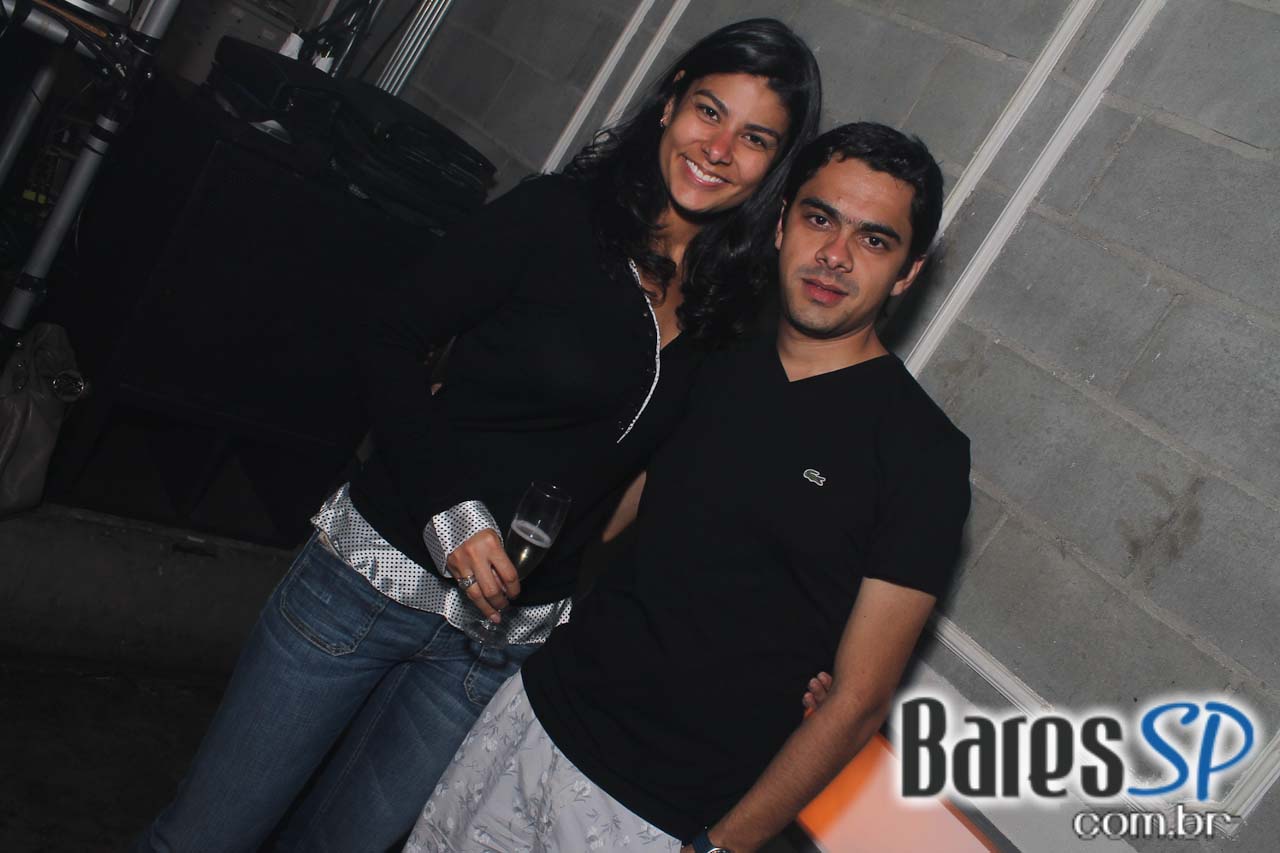 Domingo foi dia de Club Sonique com a apresentação de diversos DJs Domingo foi dia de Club Sonique com a apresentação de diversos DJs