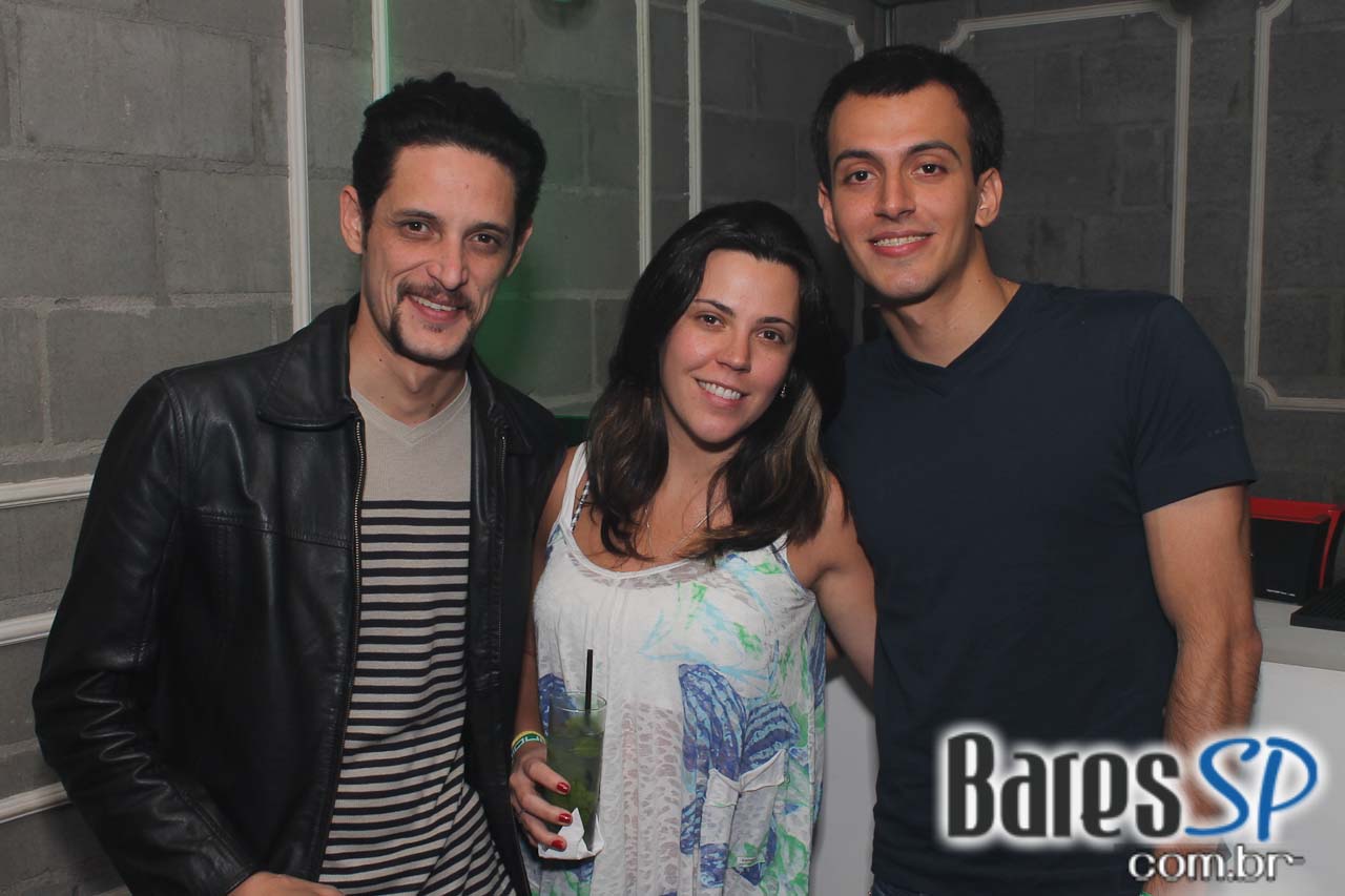 Domingo foi dia de Club Sonique com a apresentação de diversos DJs Domingo foi dia de Club Sonique com a apresentação de diversos DJs