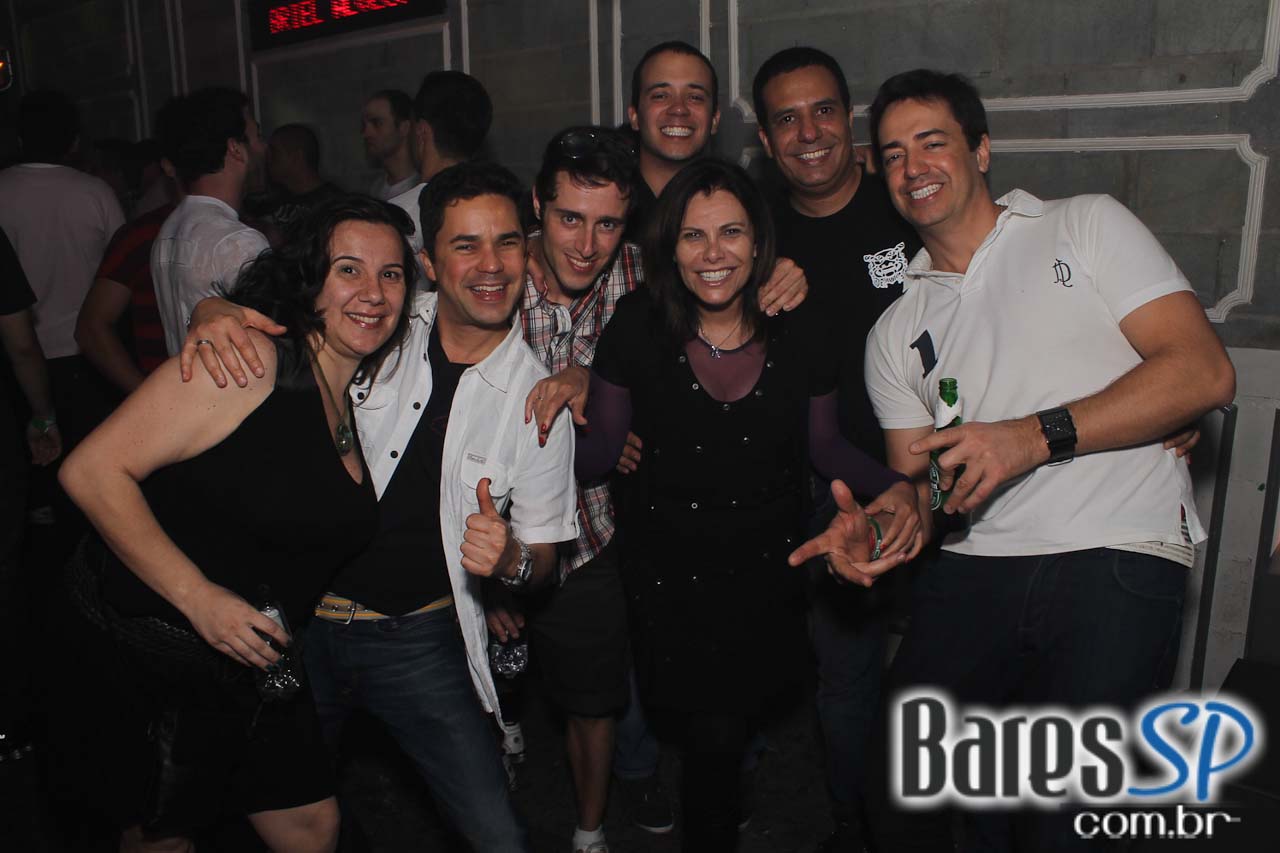 Domingo foi dia de Club Sonique com a apresentação de diversos DJs Domingo foi dia de Club Sonique com a apresentação de diversos DJs