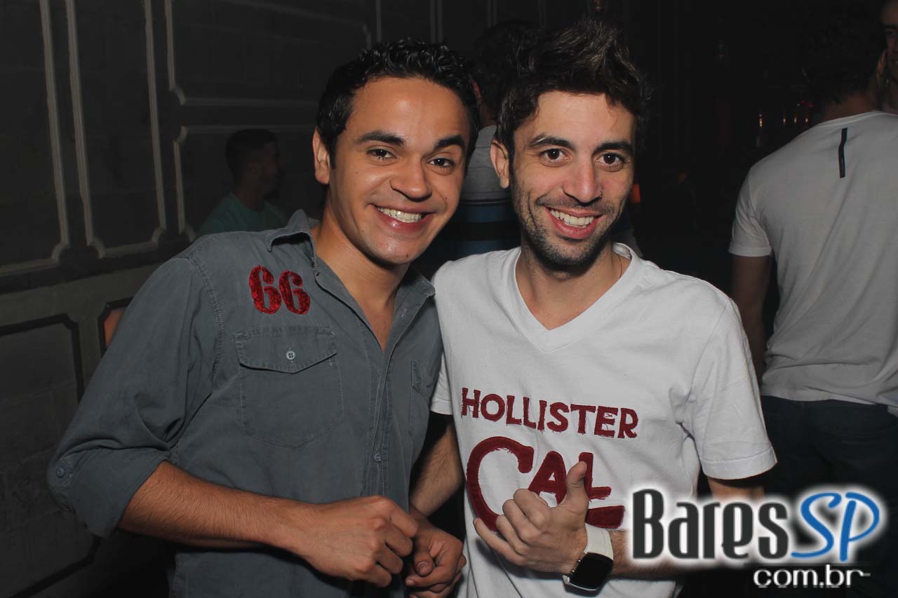 Domingo foi dia de Club Sonique com a apresentação de diversos DJs Domingo foi dia de Club Sonique com a apresentação de diversos DJs