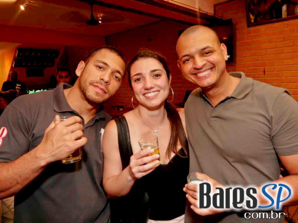 Cardápio variado e convidados especiais no Boteco Santa Laura Cardápio variado e convidados especiais no Boteco Santa Laura