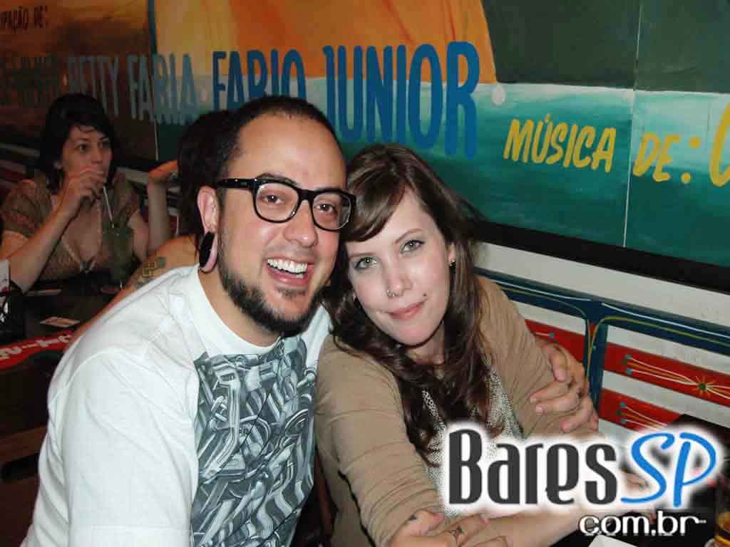 Quarta-Feira foi dia de happy hours no Bar Exquisito, na Bela Cintra Quarta-Feira foi dia de happy hours no Bar Exquisito, na Bela Cintra