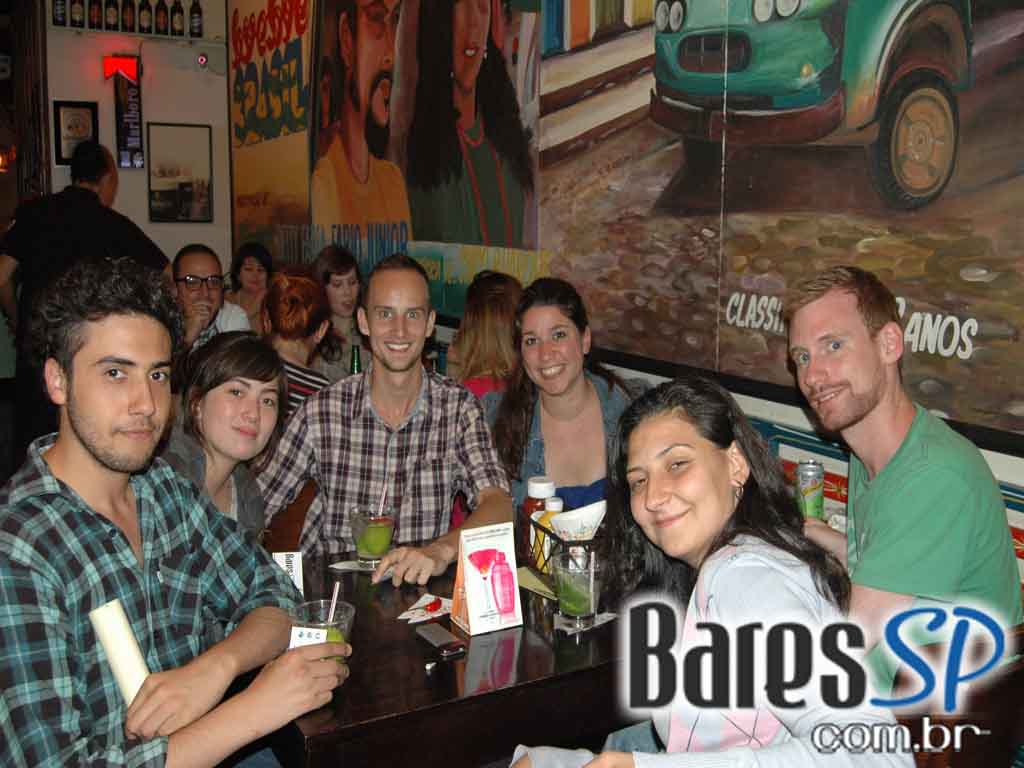 Quarta-Feira foi dia de happy hours no Bar Exquisito, na Bela Cintra Quarta-Feira foi dia de happy hours no Bar Exquisito, na Bela Cintra