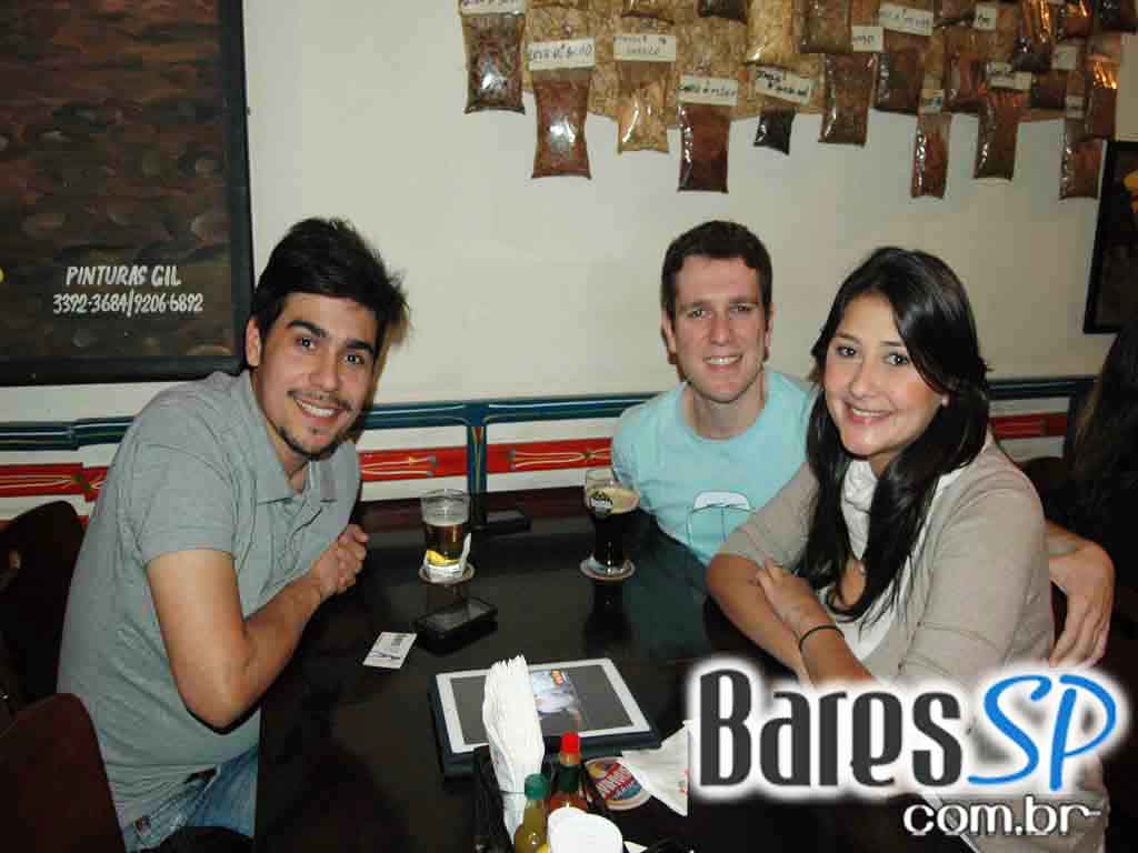 Quarta-Feira foi dia de happy hours no Bar Exquisito, na Bela Cintra Quarta-Feira foi dia de happy hours no Bar Exquisito, na Bela Cintra