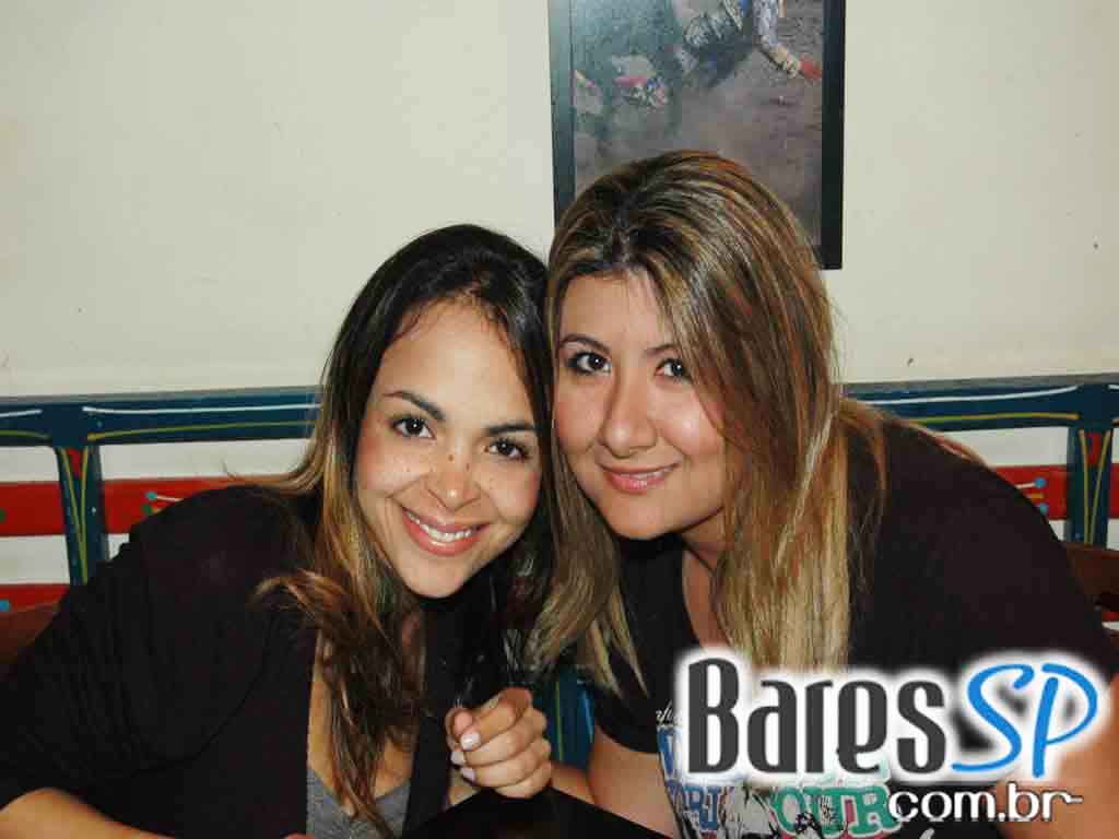 Quarta-Feira foi dia de happy hours no Bar Exquisito, na Bela Cintra Quarta-Feira foi dia de happy hours no Bar Exquisito, na Bela Cintra