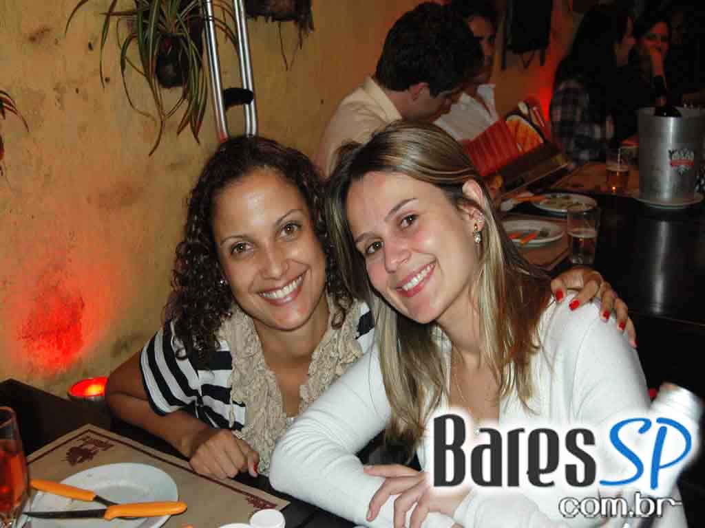 Quarta-Feira foi dia de happy hours no Bar Exquisito, na Bela Cintra Quarta-Feira foi dia de happy hours no Bar Exquisito, na Bela Cintra