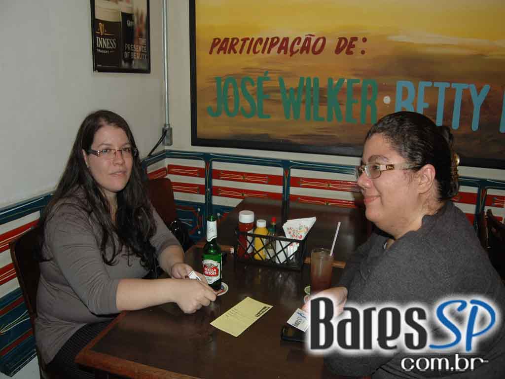 Quarta-Feira foi dia de happy hours no Bar Exquisito, na Bela Cintra Quarta-Feira foi dia de happy hours no Bar Exquisito, na Bela Cintra