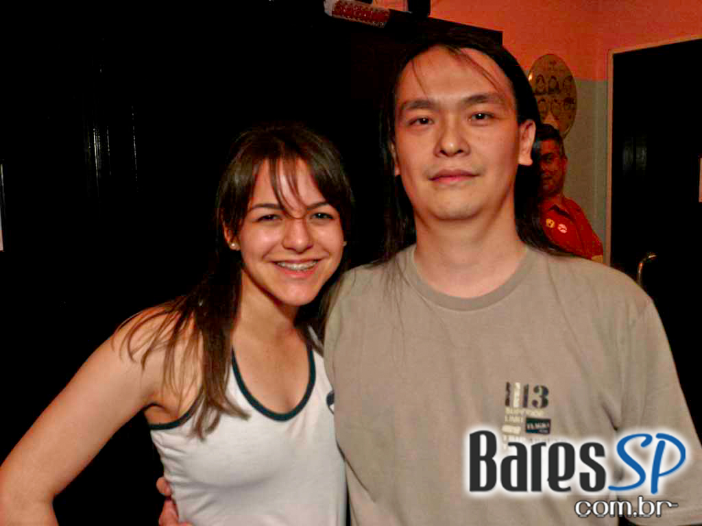 A casa noturna retrô, The Clock Rock Bar, comemorou sete anos com ídolos da Jovem Guarda A casa noturna retrô, The Clock Rock Bar, comemorou sete anos com ídolos da Jovem Guarda