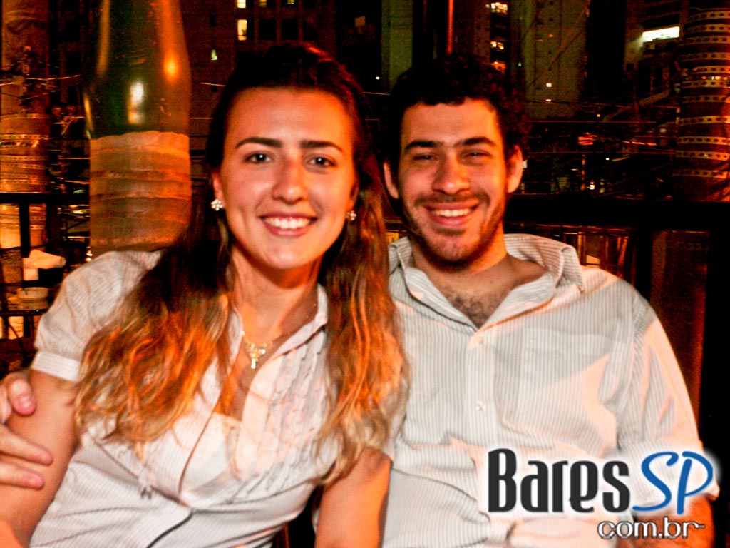 L'Absolu recebeu show acústico com músico Rodrigo Reys L'Absolu recebeu show acústico com músico Rodrigo Reys