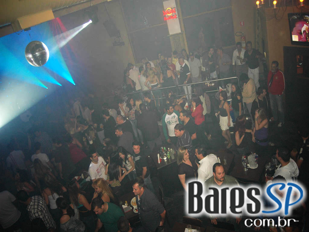 Papagaio Vintém recebeu o som da dupla João Marcos e Alessandro - Ação Unisal 2011 Papagaio Vintém recebeu o som da dupla João Marcos e Alessandro - Ação Unisal 2011