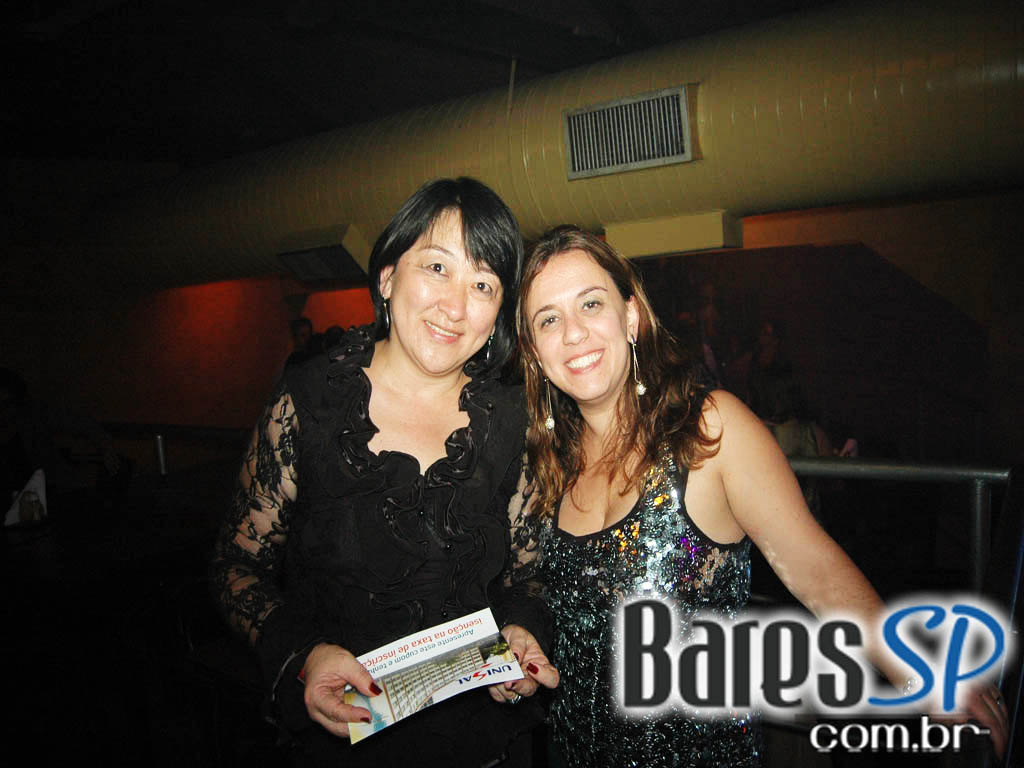 Papagaio Vintém recebeu o som da dupla João Marcos e Alessandro - Ação Unisal 2011 Papagaio Vintém recebeu o som da dupla João Marcos e Alessandro - Ação Unisal 2011