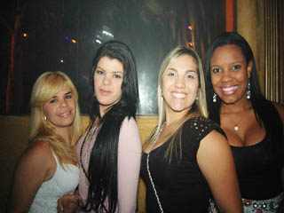 Papagaio Vintém recebeu o som da dupla João Marcos e Alessandro - Ação Unisal 2011 Papagaio Vintém recebeu o som da dupla João Marcos e Alessandro - Ação Unisal 2011