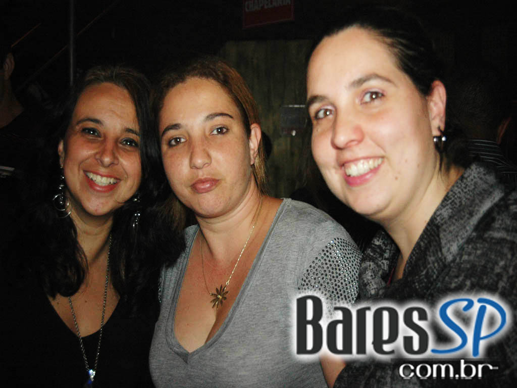 Papagaio Vintém recebeu o som da dupla João Marcos e Alessandro - Ação Unisal 2011 Papagaio Vintém recebeu o som da dupla João Marcos e Alessandro - Ação Unisal 2011