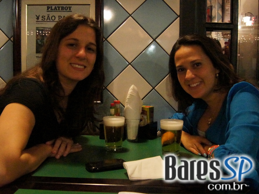 No Bar do Juarez, em Pinheiros, teve Happy Hour com Camarão e chopp Brahma. No Bar do Juarez, em Pinheiros, teve Happy Hour com Camarão e chopp Brahma.