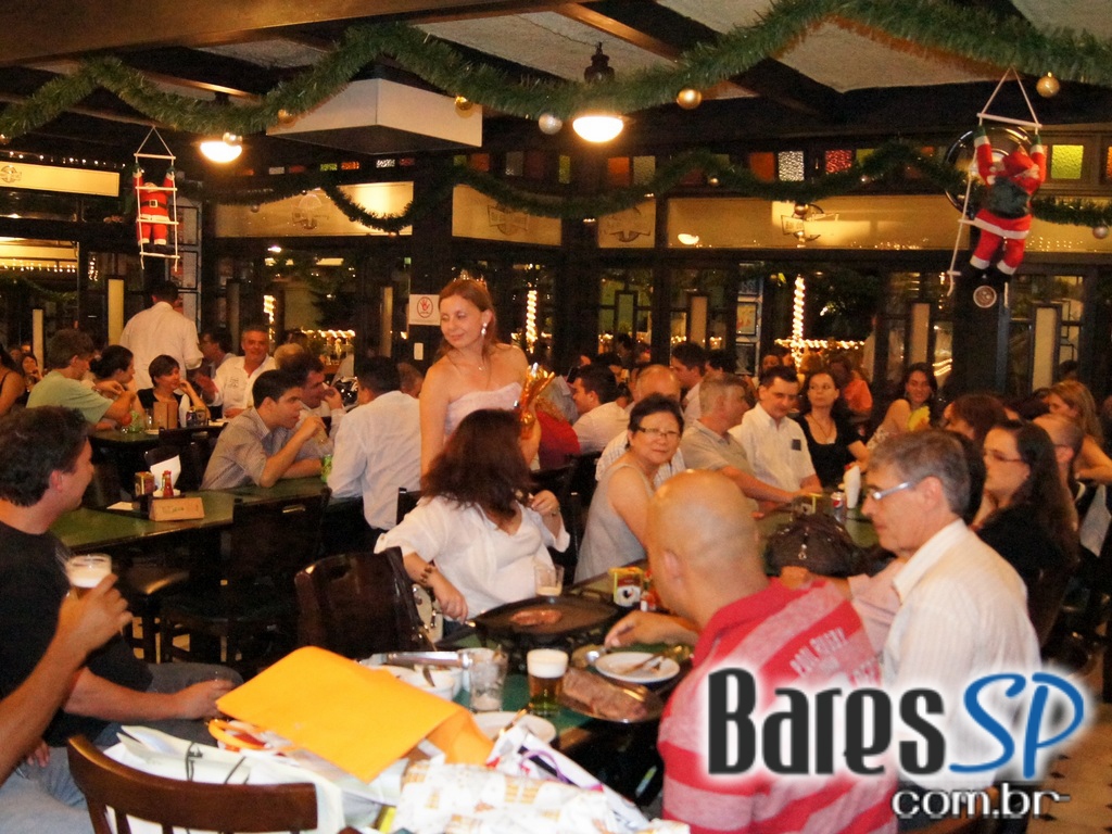 No Bar do Juarez, em Pinheiros, teve Happy Hour com Camarão e chopp Brahma. No Bar do Juarez, em Pinheiros, teve Happy Hour com Camarão e chopp Brahma.