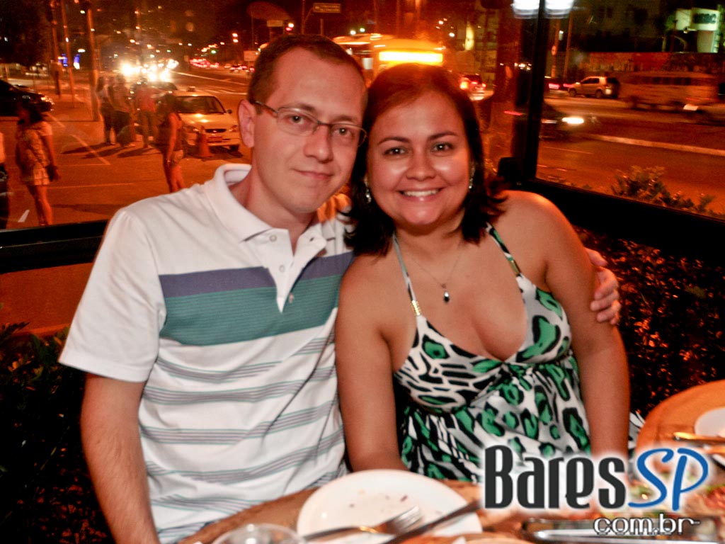 Banda Detrox se apresentou nesta sexta no Aldeia da Villa - Ação Unisal 2011 Banda Detrox se apresentou nesta sexta no Aldeia da Villa - Ação Unisal 2011