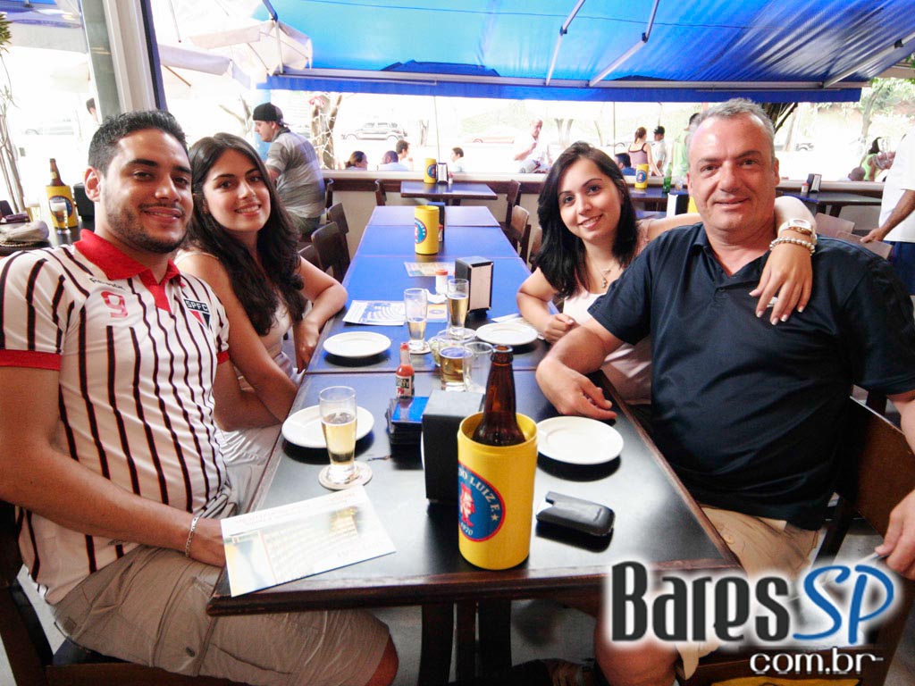 Cervejaria do Luiz Fernandes apresentou um cardápio variado no domingo - Ação Unisal 2011 Cervejaria do Luiz Fernandes apresentou um cardápio variado no domingo - Ação Unisal 2011
