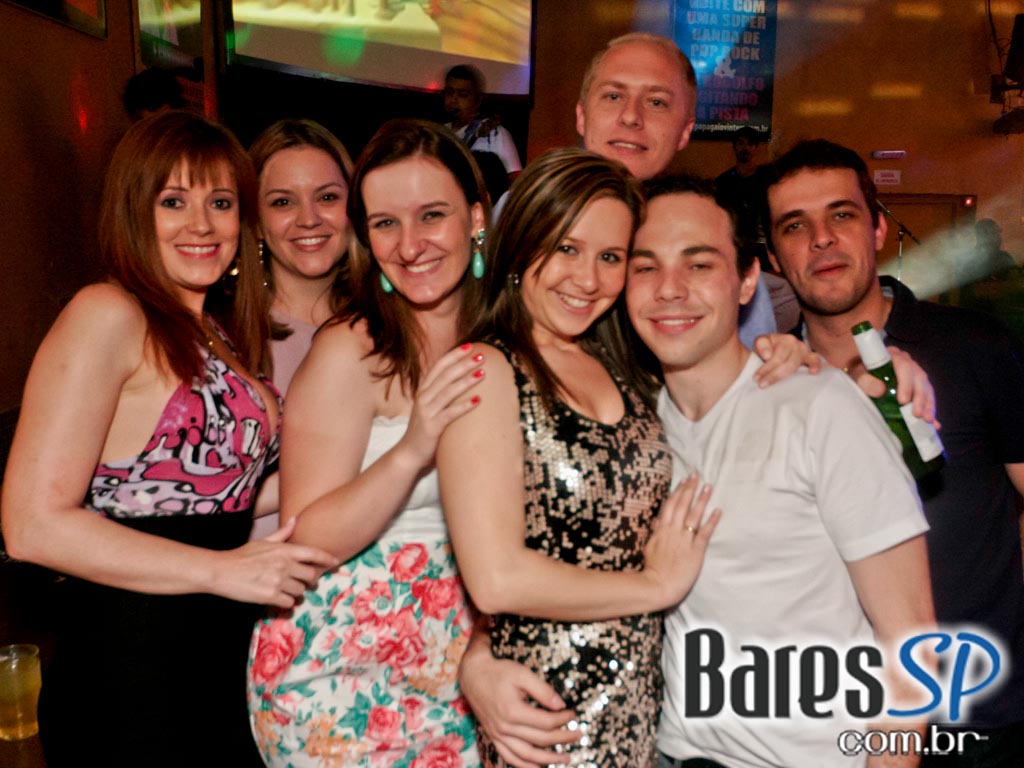 Noite de descontração com participação da banda Planet Vox no Papagaio Vintém - Ação Unisal 2011 Noite de descontração com participação da banda Planet Vox no Papagaio Vintém - Ação Unisal 2011