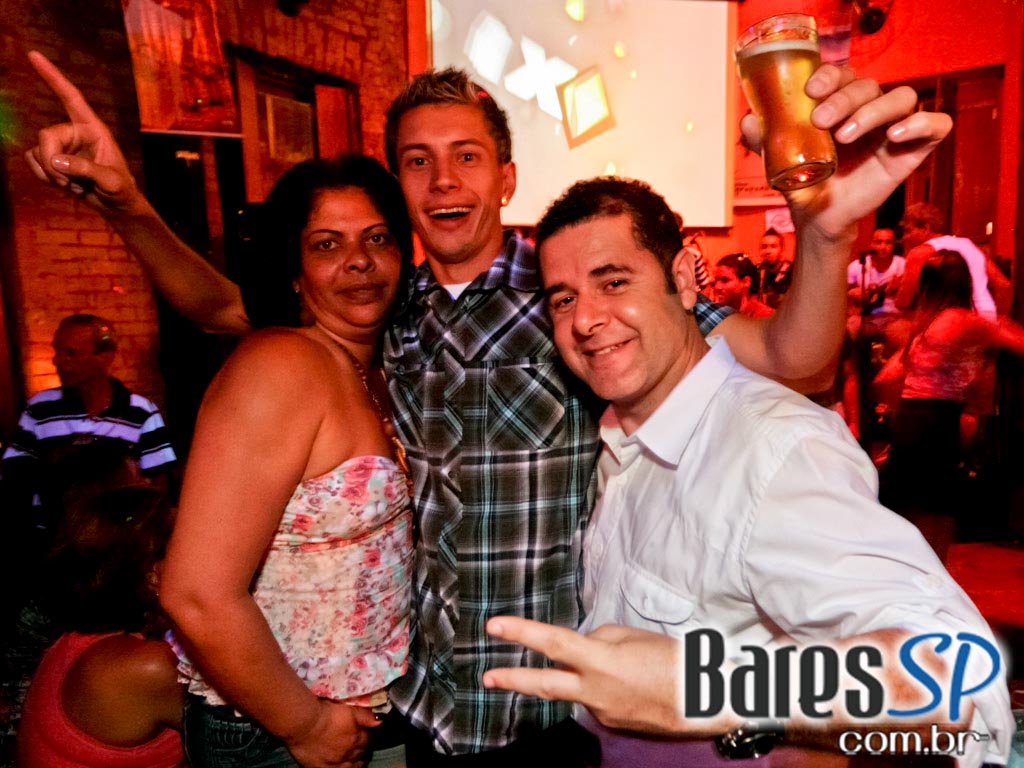 kiowa recebeu o grupo Kybatuki na noite de sexta-feira - Ação Unisal 2011 kiowa recebeu o grupo Kybatuki na noite de sexta-feira - Ação Unisal 2011