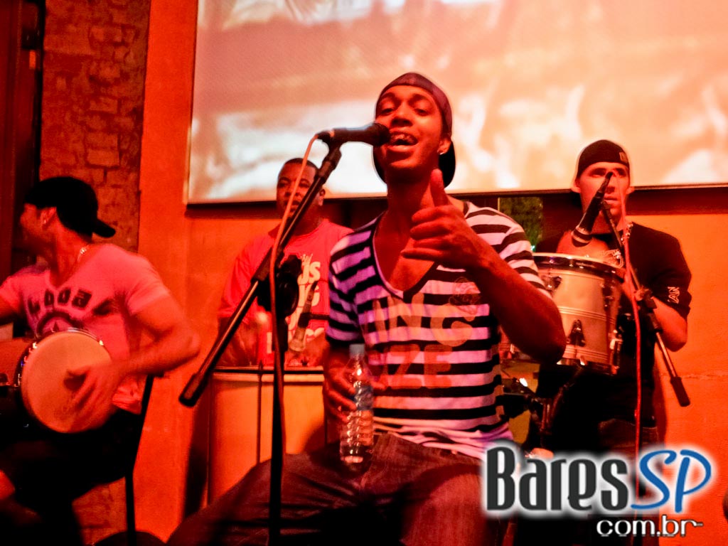 kiowa recebeu o grupo Kybatuki na noite de sexta-feira - Ação Unisal 2011 kiowa recebeu o grupo Kybatuki na noite de sexta-feira - Ação Unisal 2011