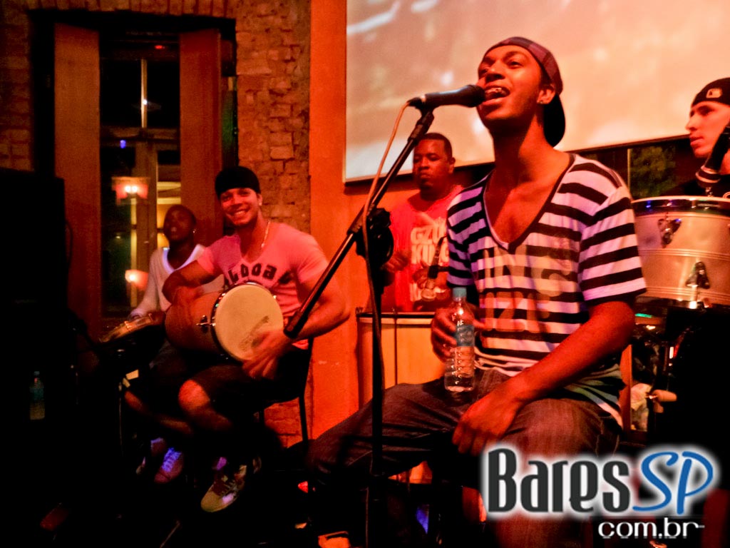 kiowa recebeu o grupo Kybatuki na noite de sexta-feira - Ação Unisal 2011 kiowa recebeu o grupo Kybatuki na noite de sexta-feira - Ação Unisal 2011