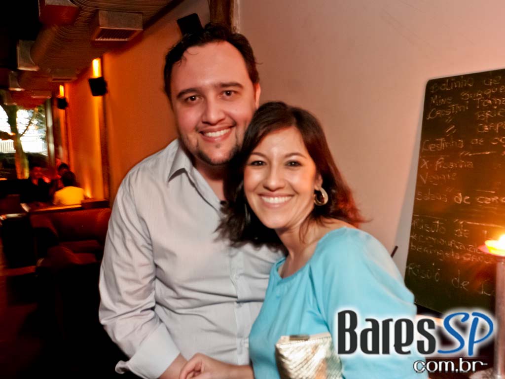 8 Bar recebeu neste sábado o DJ Marcelinho 8 Bar recebeu neste sábado o DJ Marcelinho