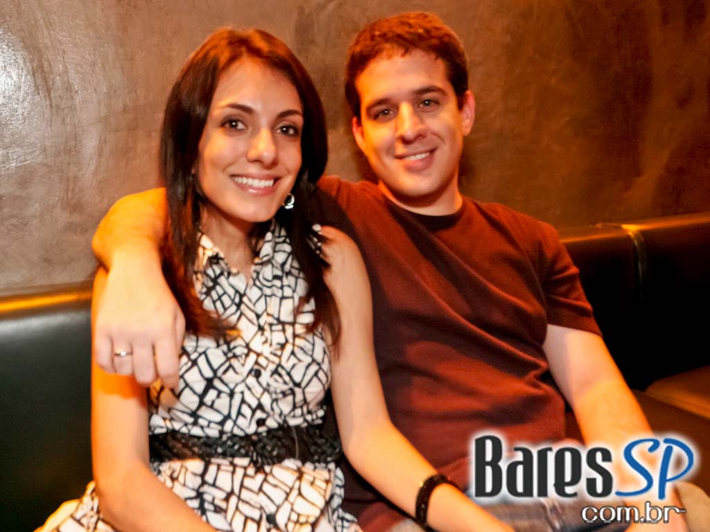 8 Bar recebeu neste sábado o DJ Marcelinho 8 Bar recebeu neste sábado o DJ Marcelinho