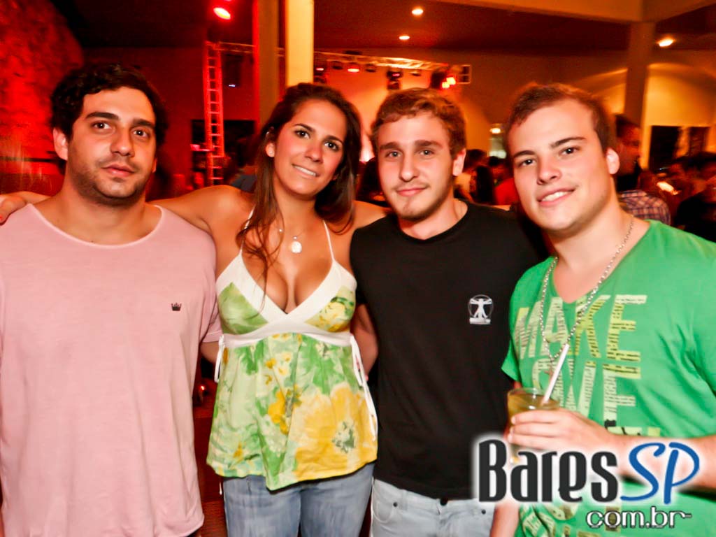 Boteco Pellegrino foi inaugurado nesta quarta com show de Lucylla & Lucyana Boteco Pellegrino foi inaugurado nesta quarta com show de Lucylla & Lucyana