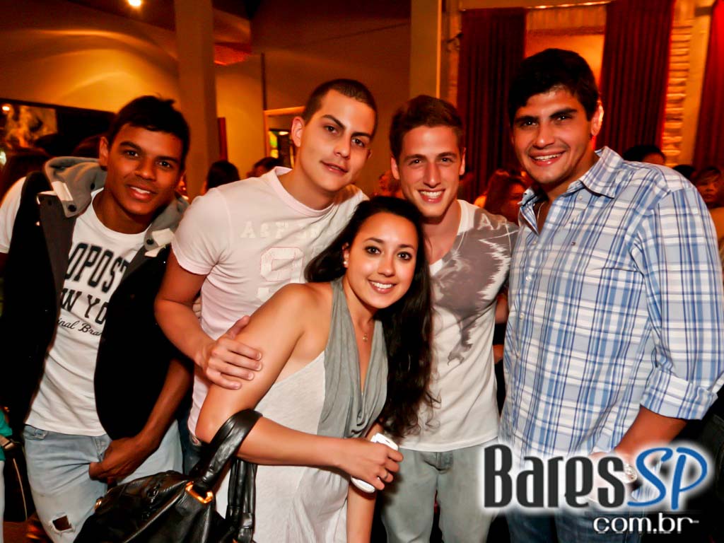 Boteco Pellegrino foi inaugurado nesta quarta com show de Lucylla & Lucyana Boteco Pellegrino foi inaugurado nesta quarta com show de Lucylla & Lucyana