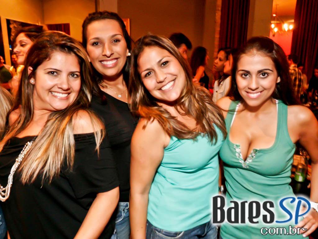 Boteco Pellegrino foi inaugurado nesta quarta com show de Lucylla & Lucyana Boteco Pellegrino foi inaugurado nesta quarta com show de Lucylla & Lucyana