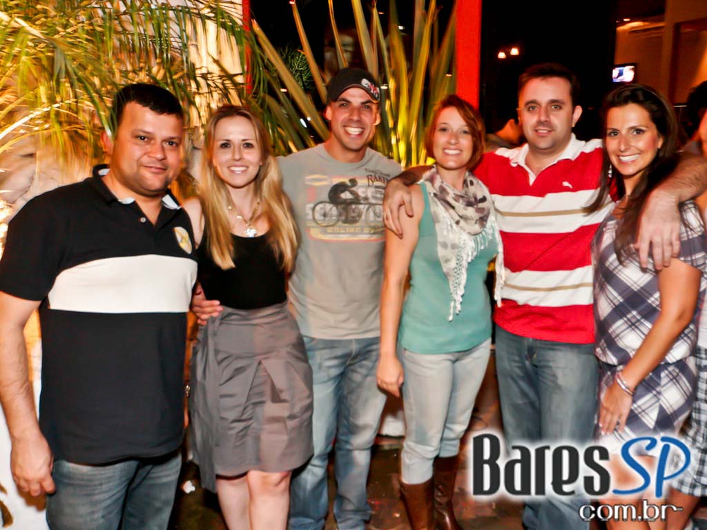 Boteco Pellegrino foi inaugurado nesta quarta com show de Lucylla & Lucyana Boteco Pellegrino foi inaugurado nesta quarta com show de Lucylla & Lucyana